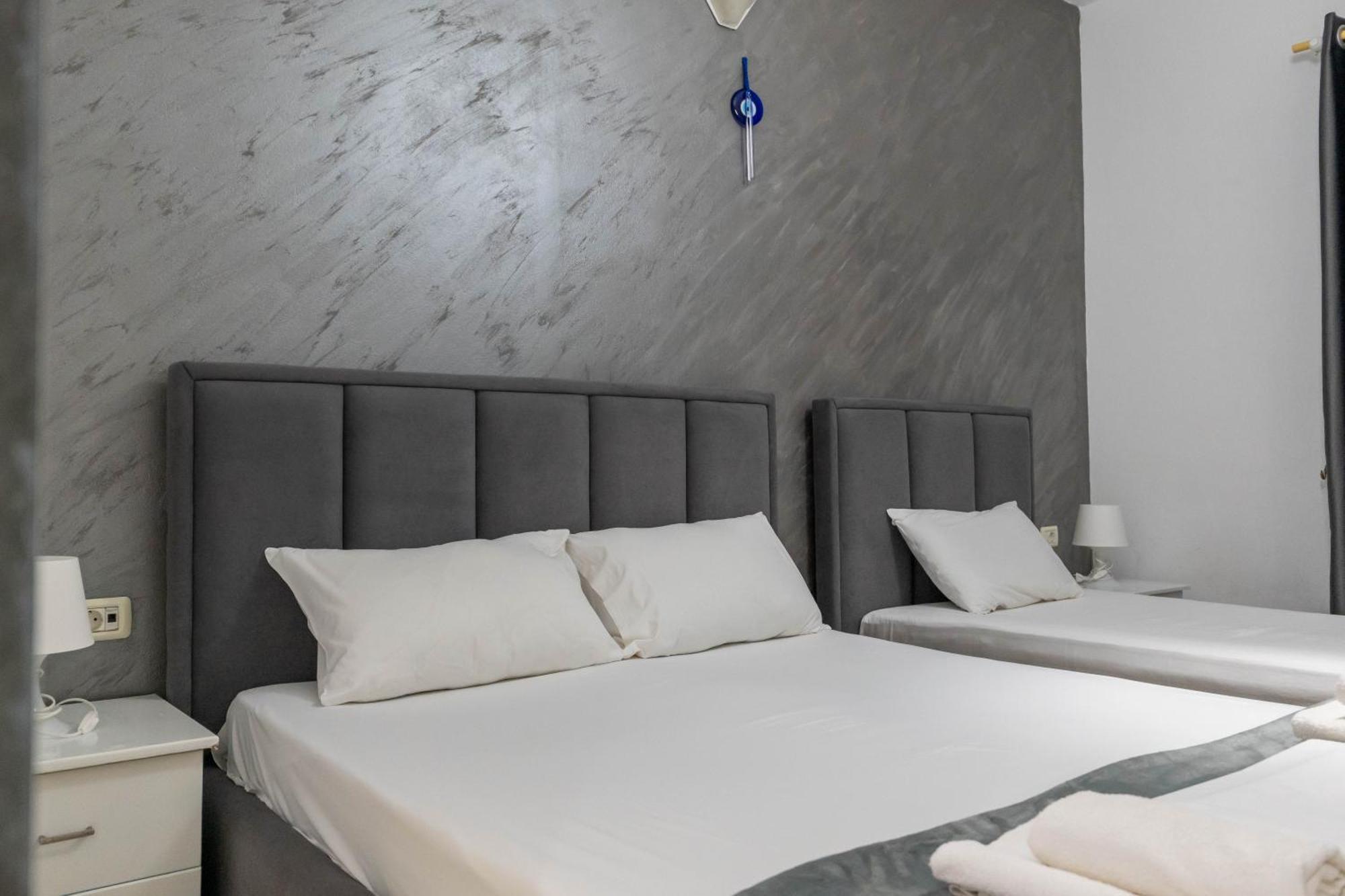 Two Mermaids Hotel 3*